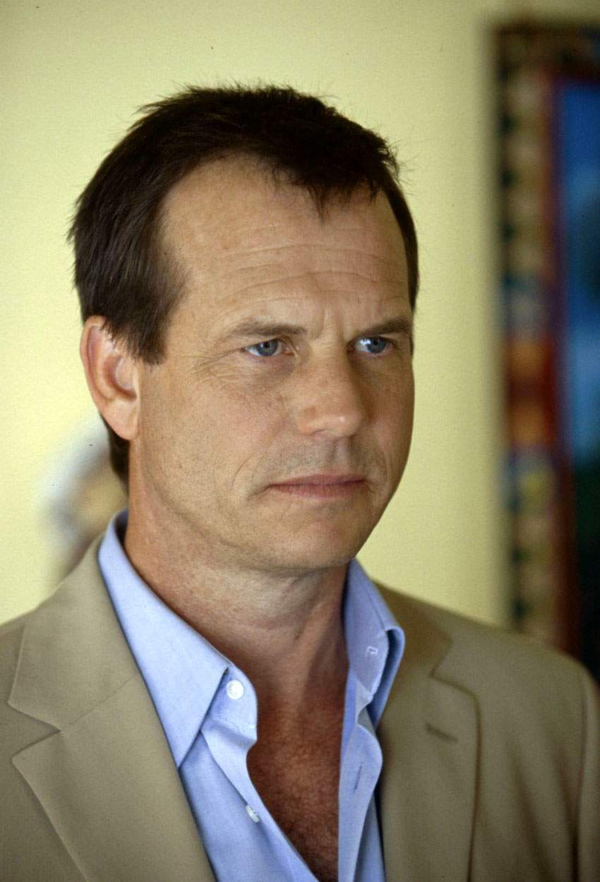 Valerie Kinney bill paxton background