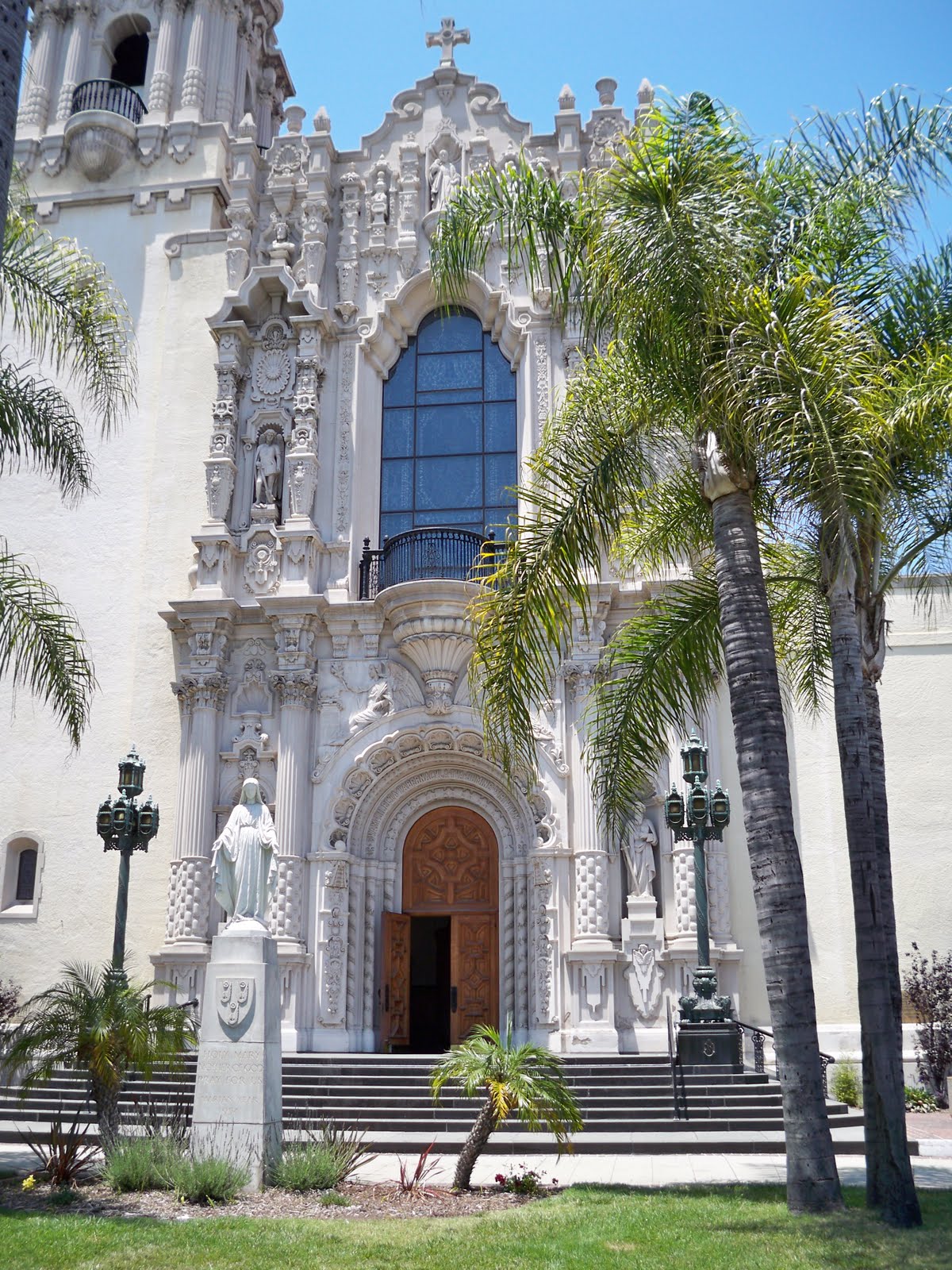 St. Vincent de Paul Church, Los Angeles, California Joe Cool