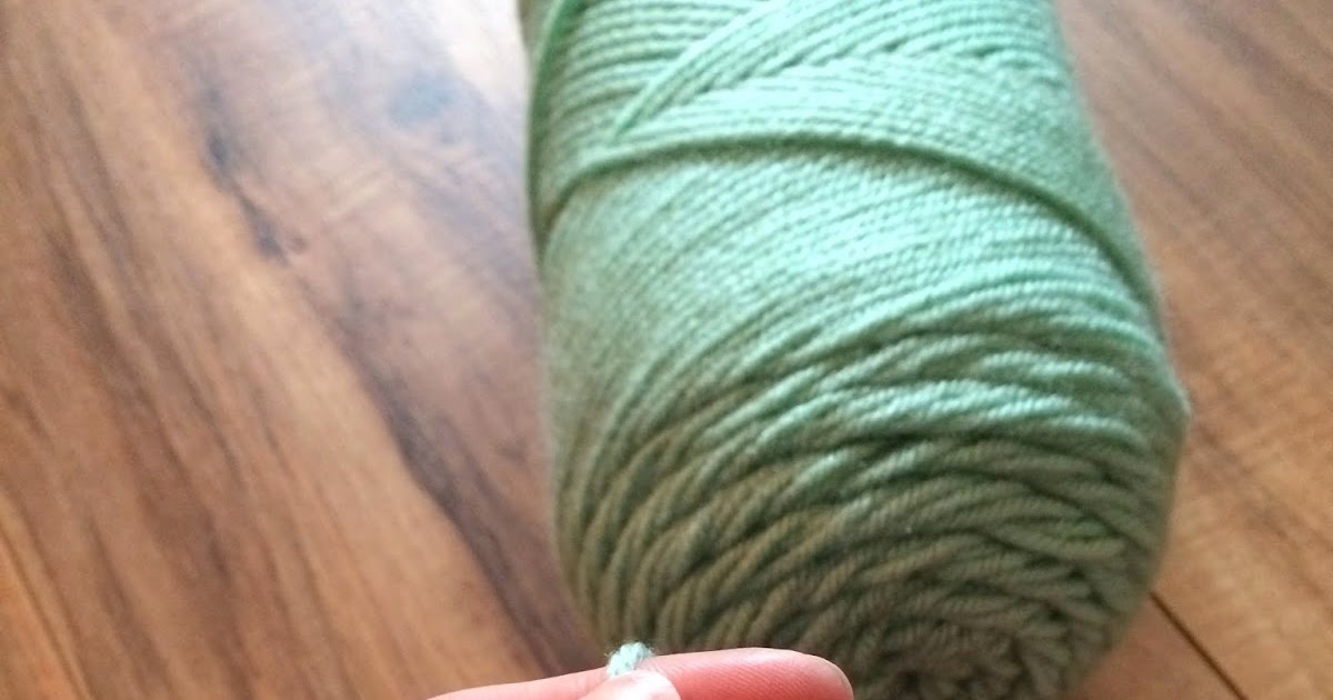twenty somethin' mom the basics rolling yarn into a ball