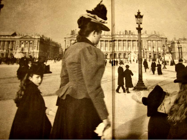 1900 view of women in pl de Concorde