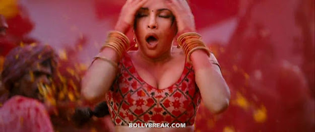 Priyanka Chopra Song Stills - Facial Shots - Sexy Indian Actresses Pictures - Famous Celebrity Picture 