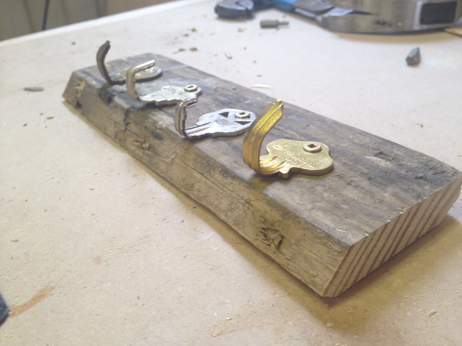 Get Rich or DIY Tryin' Key Holder Using Old Keys