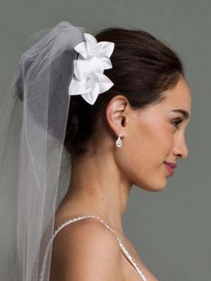 Beautiful Wedding Hairstyles with Flowers