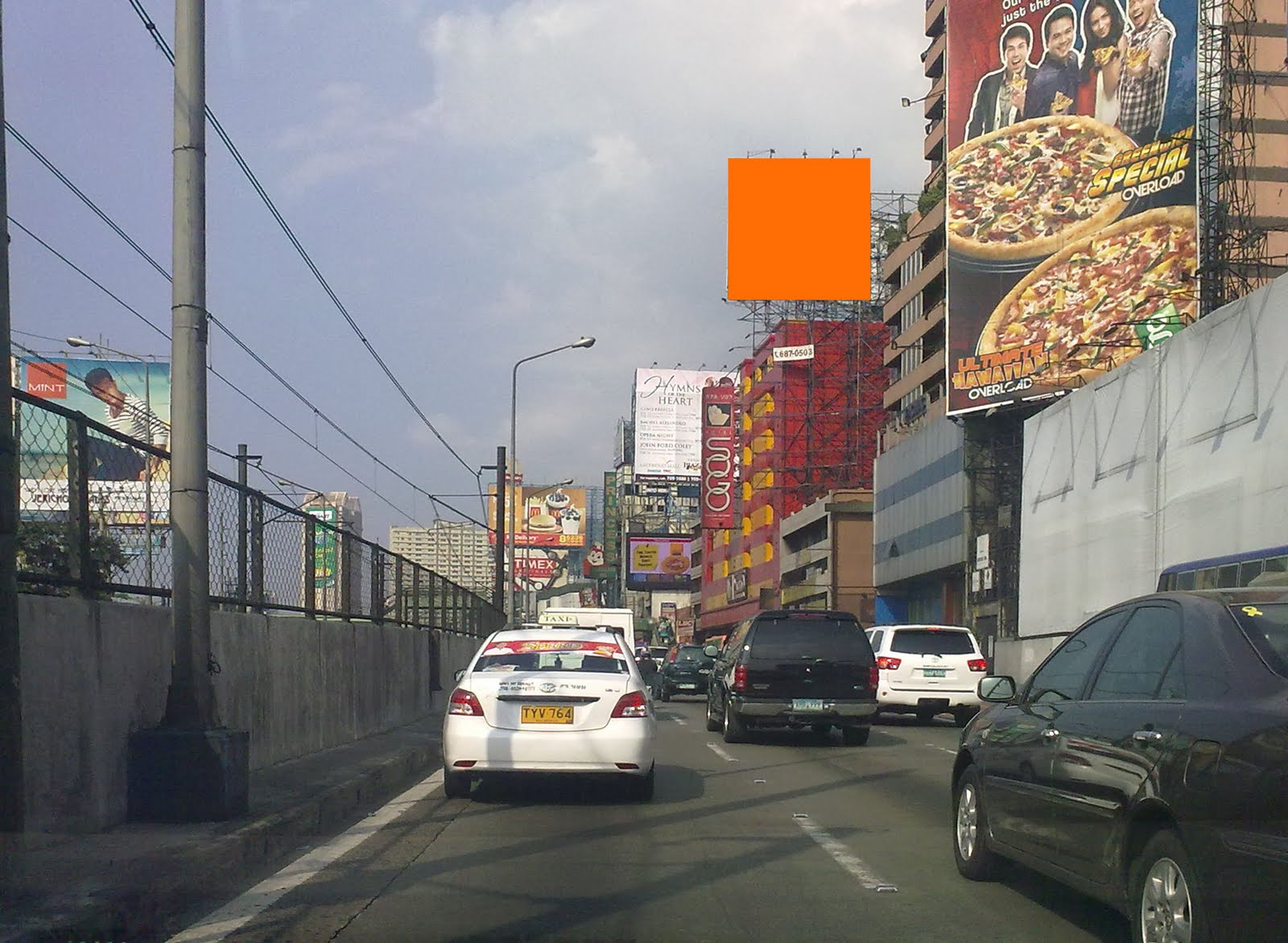 MMDA Continues Removal of EDSA Billboards