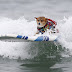 Όταν 50 σκύλοι δαμάζουν τα κύματα...