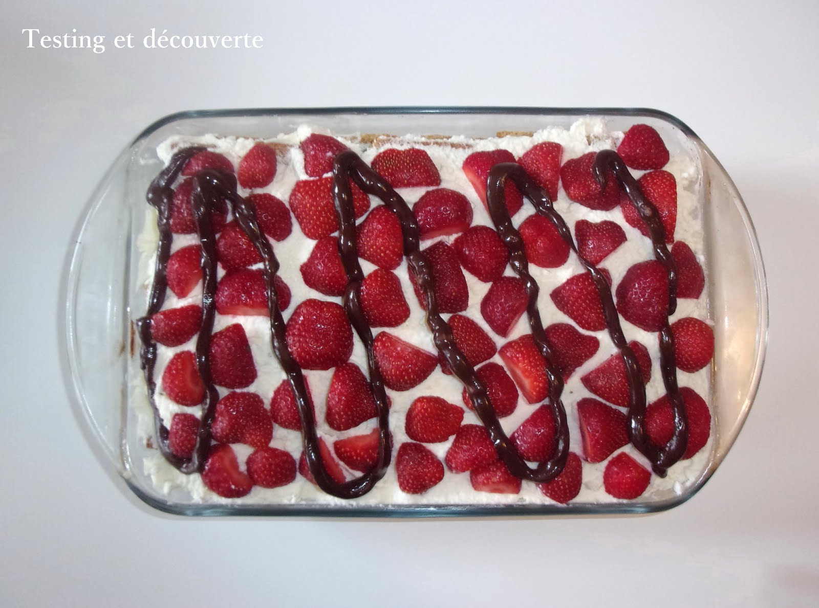 Testing et découverte Gâteau sans cuisson aux fraises (Biscuits Graham)