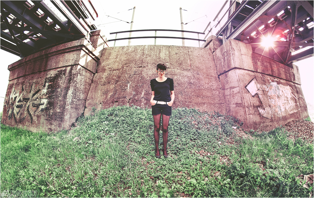 IMAGE: http://3.bp.blogspot.com/-0LANahPR4UI/T75XIpf_1II/AAAAAAAABiQ/vp9F2x4bEQA/s1600/2.jpg