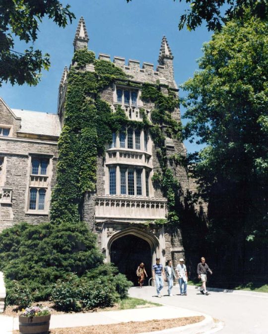 macmaster college macmaster college