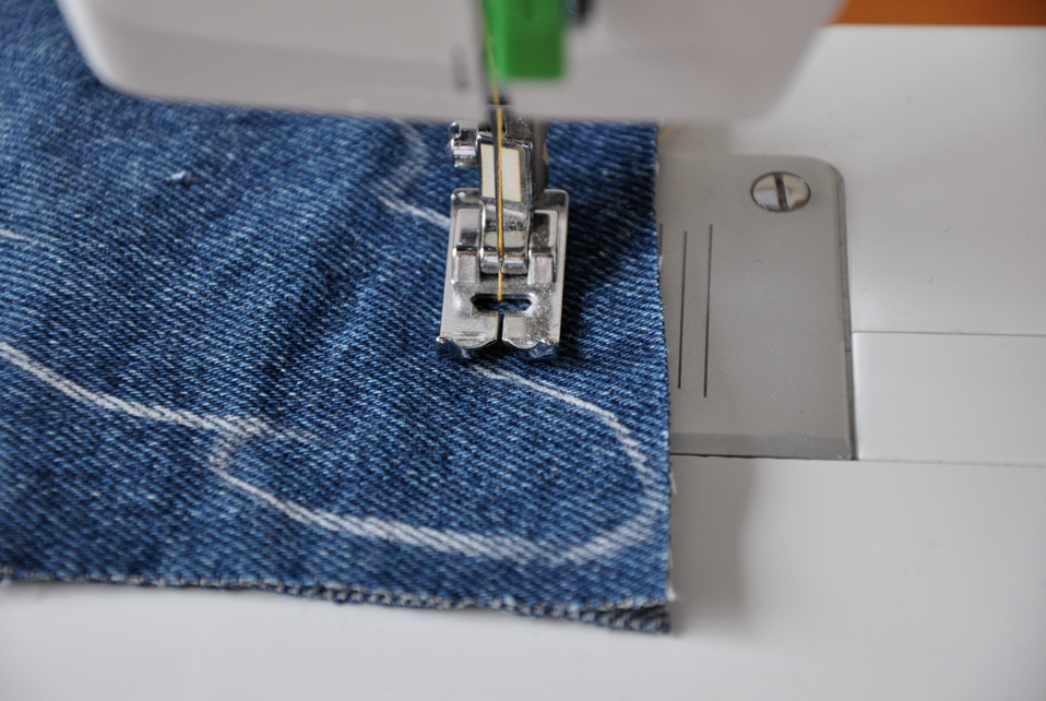 Aminta´s Fashion DIY Denim necklace