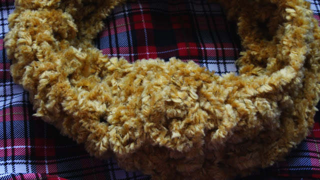 DIY // The Faux Fur Crochet Neck Warmer! Free Pattern.