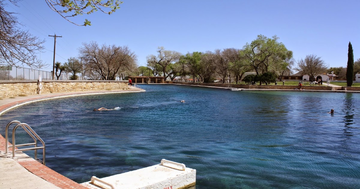 GrayScale Vacation Spot Balmorhea, TX