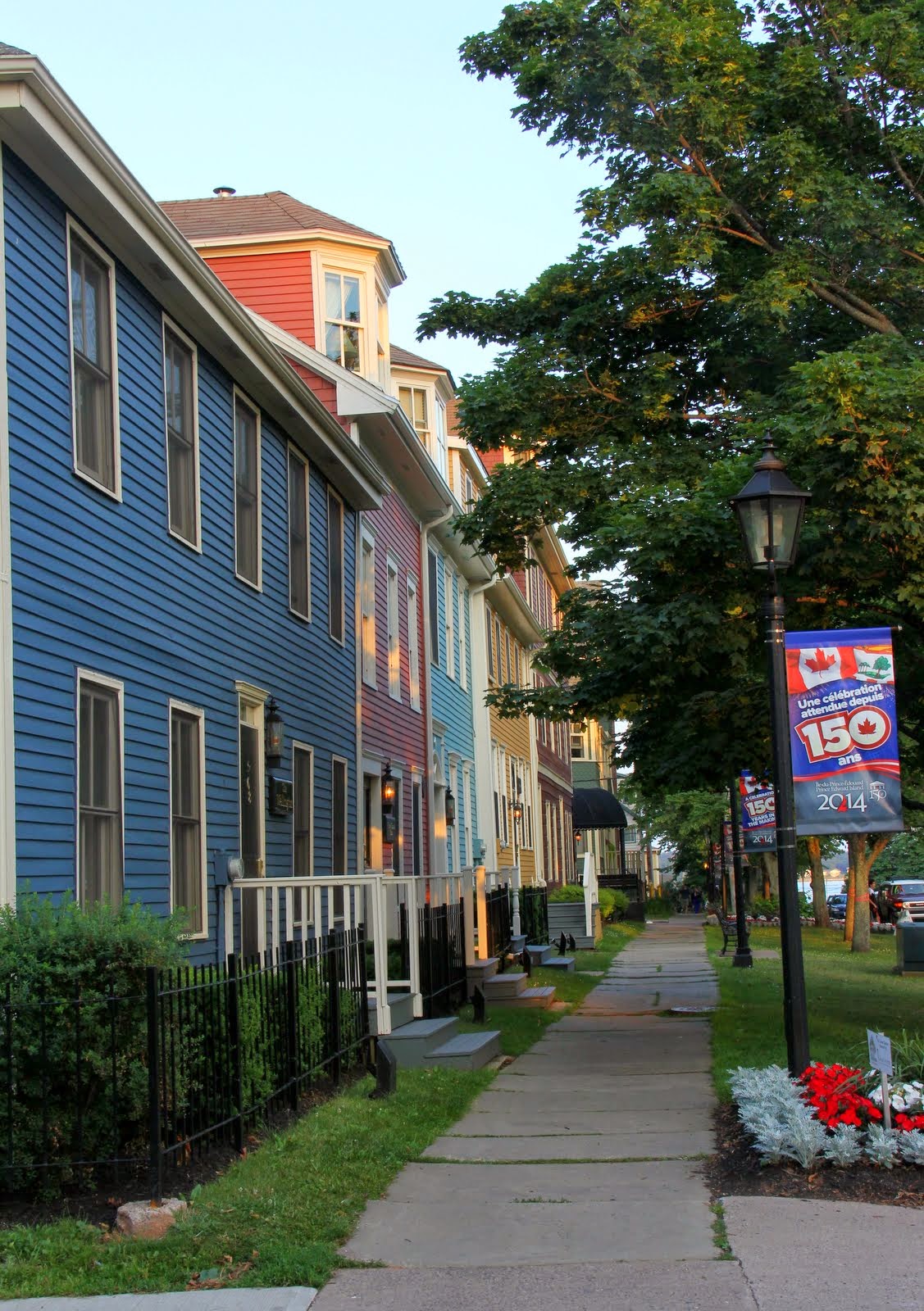 Aiken House & Gardens All Around the Town