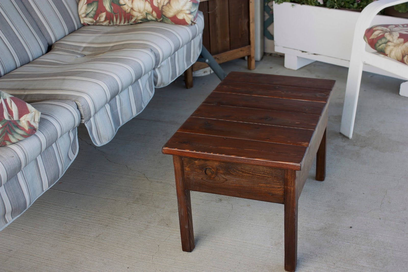 Artsybuildinglady Build A Mini Coffee Table