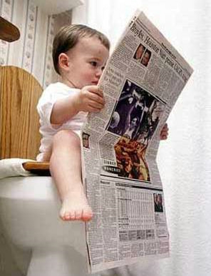 Funny Pics (oder auch inoffiziell "Der Fail-Thread") - Seite 9 Funny+kids+orkut+scraps+kid+in+toilet+reading+news+paper