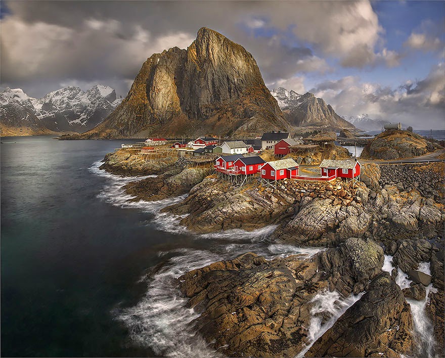 Reine - 23 Pictures Prove Why Norway Should Be Your Next Travel Destination Reine - 23 Pictures Prove Why Norway Should Be Your Next Travel Destination