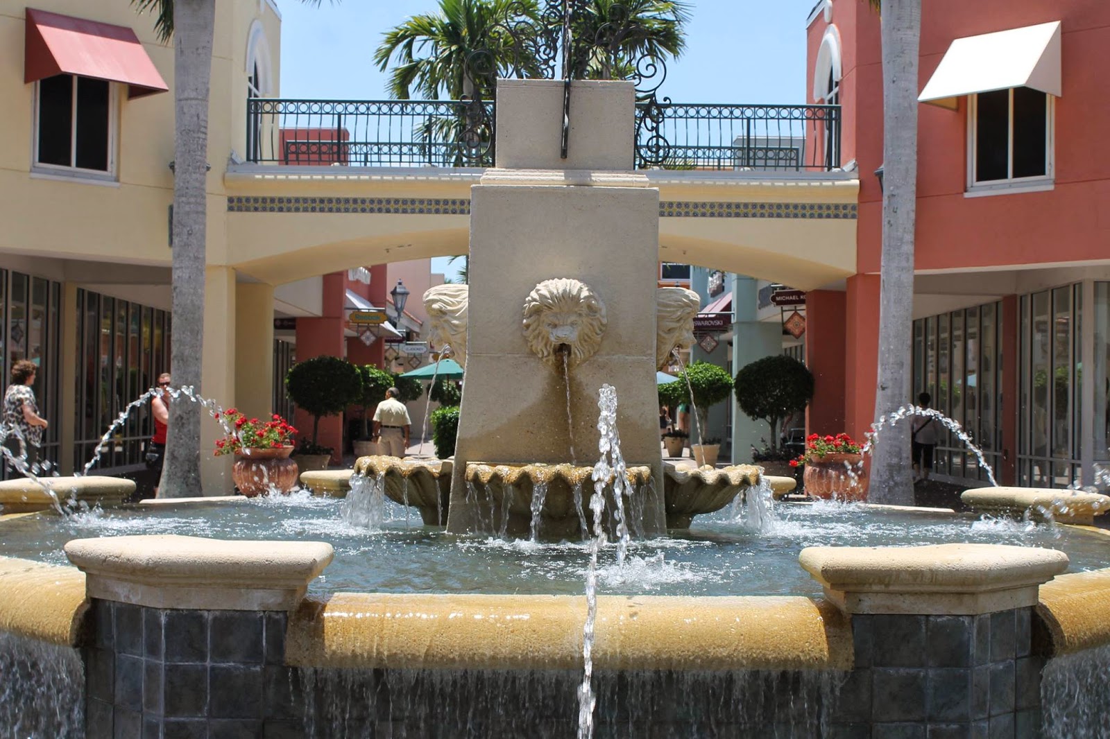 Shopping Day at Miromar Outlets in Naples Florida