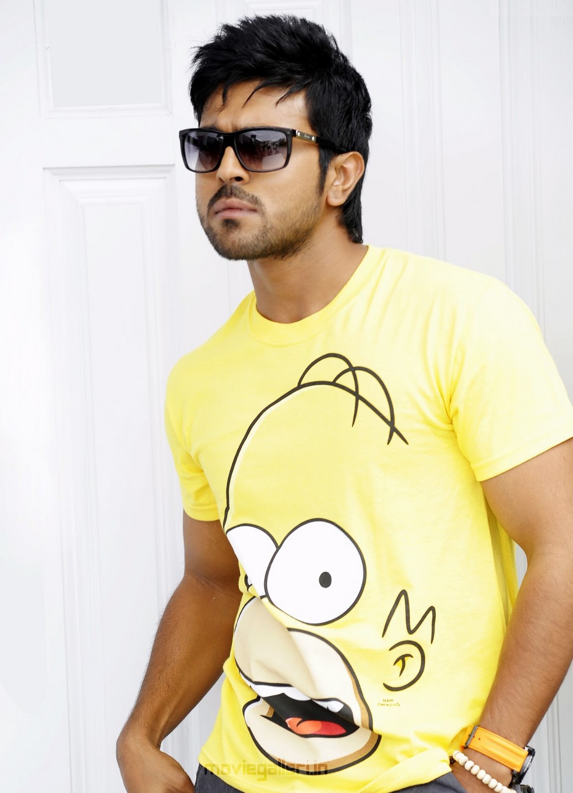 http://3.bp.blogspot.com/-0ULmAD2ti4w/UYeIW5H3qsI/AAAAAAAAN7M/NSXAfxOAdBw/s1600/Ram+Charan+Teja.jpg