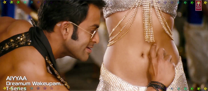 Rani Mukherjee Spicy Hot Stills From Aiyya Movie.