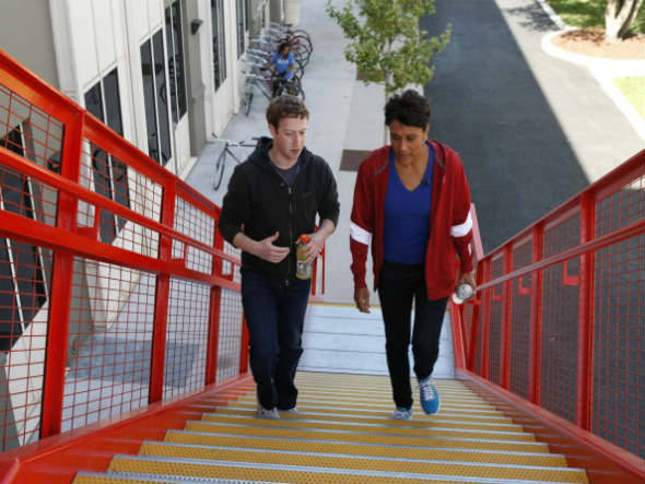 Um pouco mais -MARK ZUCKERBERG EM 37 FOTOS size_590_Zuckerberg7