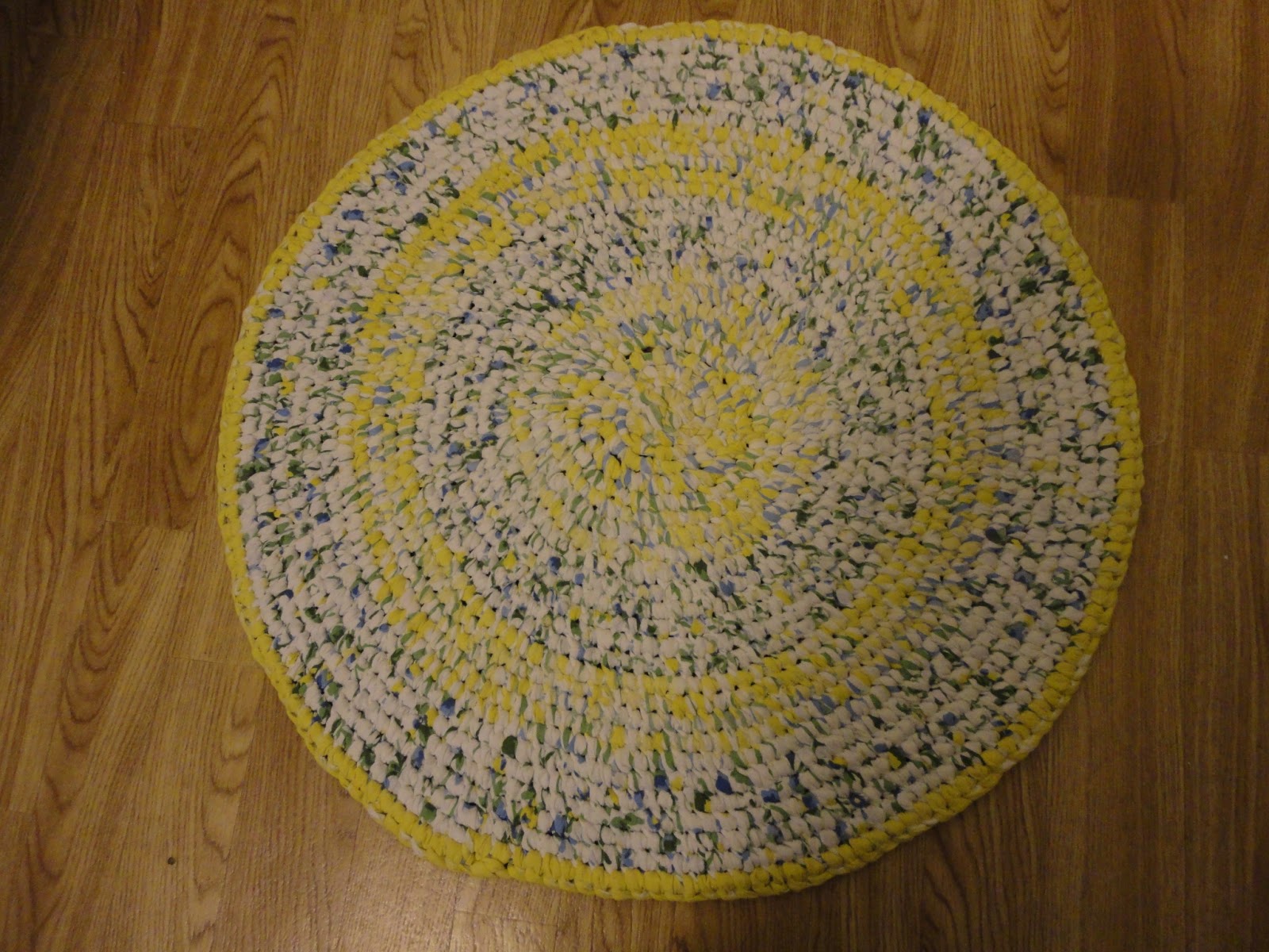 'Madelief' homemade art Toothbrush rugs