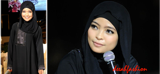 Jilbab ala Tantri Kotak BlackRock Hijab Jilbab ala Tantri Kotak BlackRock Hijab