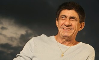 Cantor Raimundo Fagner recusa "convite desrespeitoso" da Fifa e TV Globo