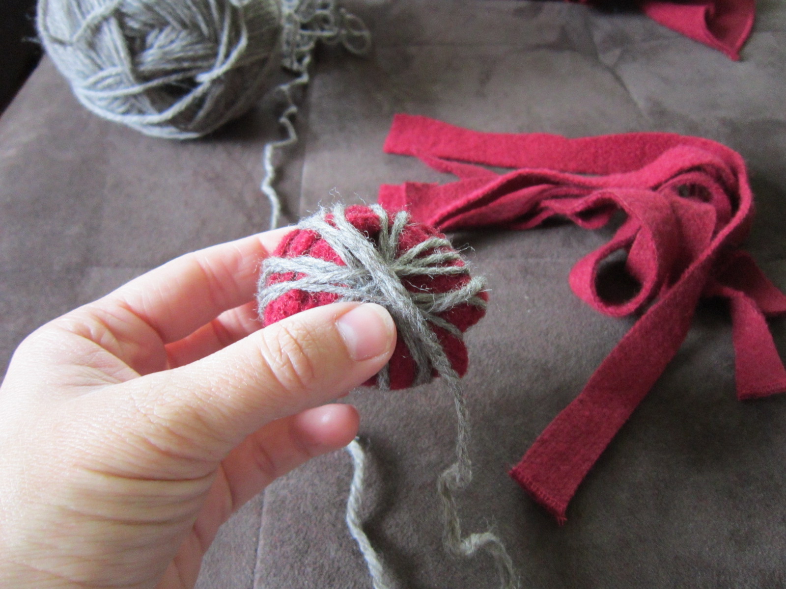 musings of a bean Felted wool dryer balls