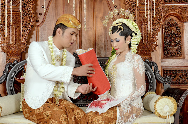 Jasa Dokumentasi Pernikahan Prosesi Pernikahan Adat Jawa