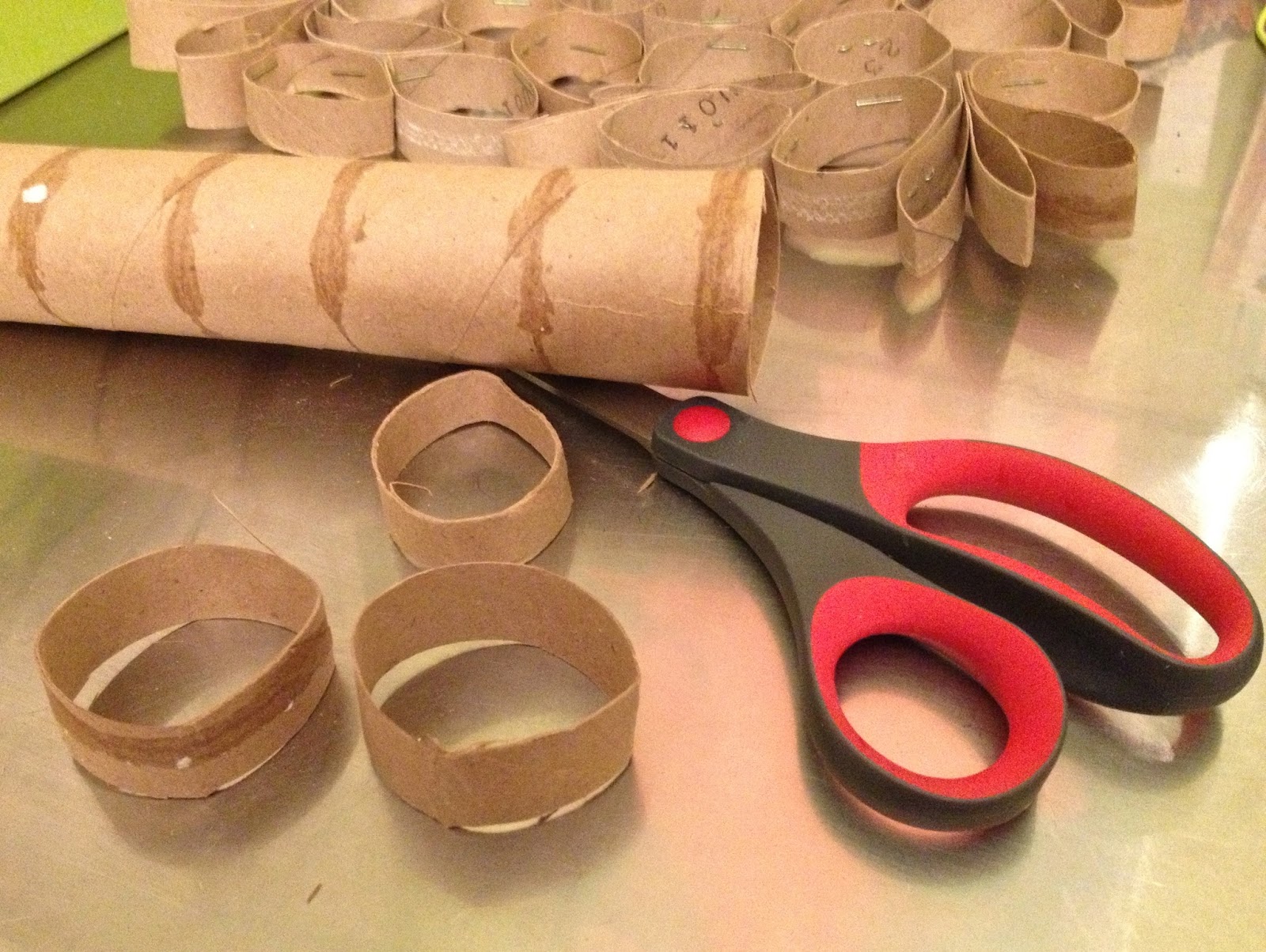 Don't MIS It DIY Paper Towel Roll Wall Art