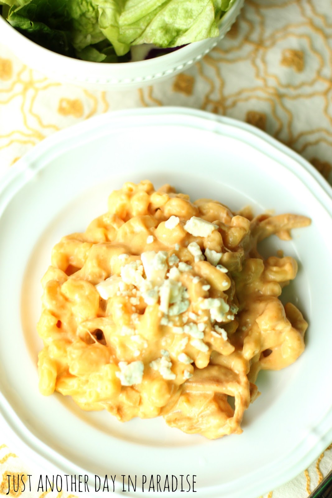 Larissa Another Day Slow Cooker Saturday Buffalo Chicken Mac and Cheese