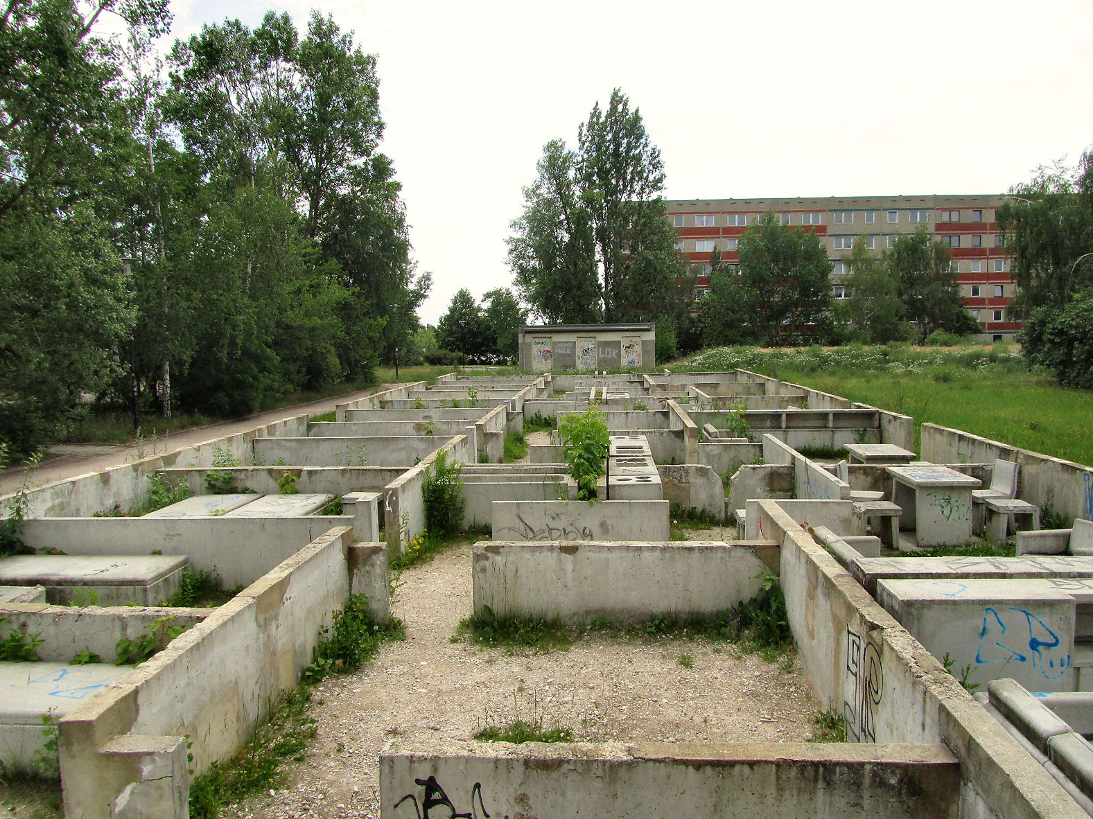 casting concrete sculpture