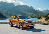 2015-NissanNavara-49.jpg
