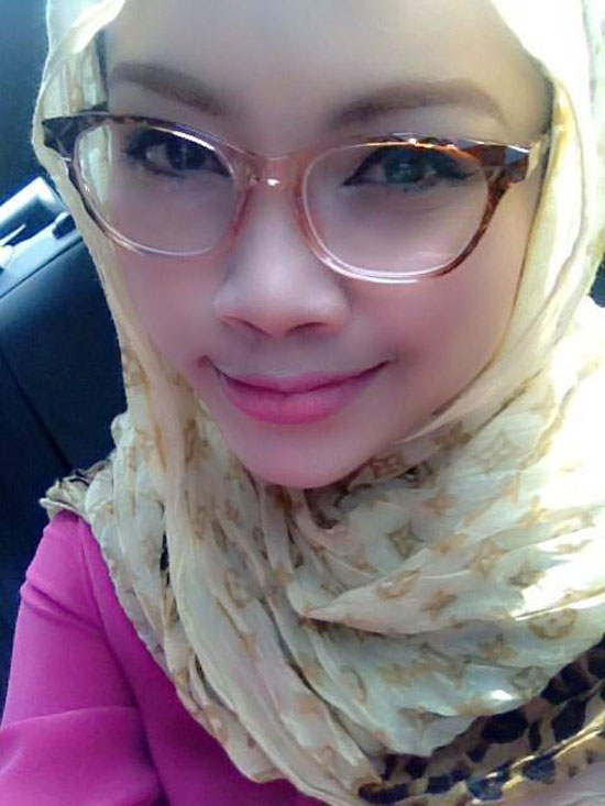 Gambar dan foto cantik Furyna Pengasas Aurawhite Gambar dan foto cantik Furyna Pengasas Aurawhite