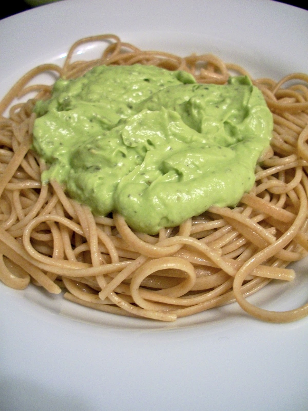 Brooke Bakes Creamy Avocado Pasta