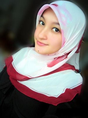 Foto Wanita Berjilbab Tercantik Di Dunia 2015
