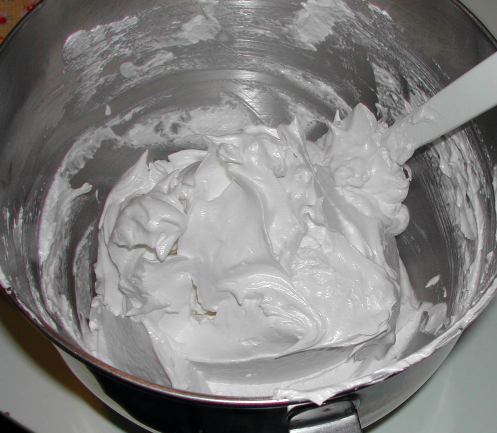 The Iowa Housewife Swiss Meringue Shells