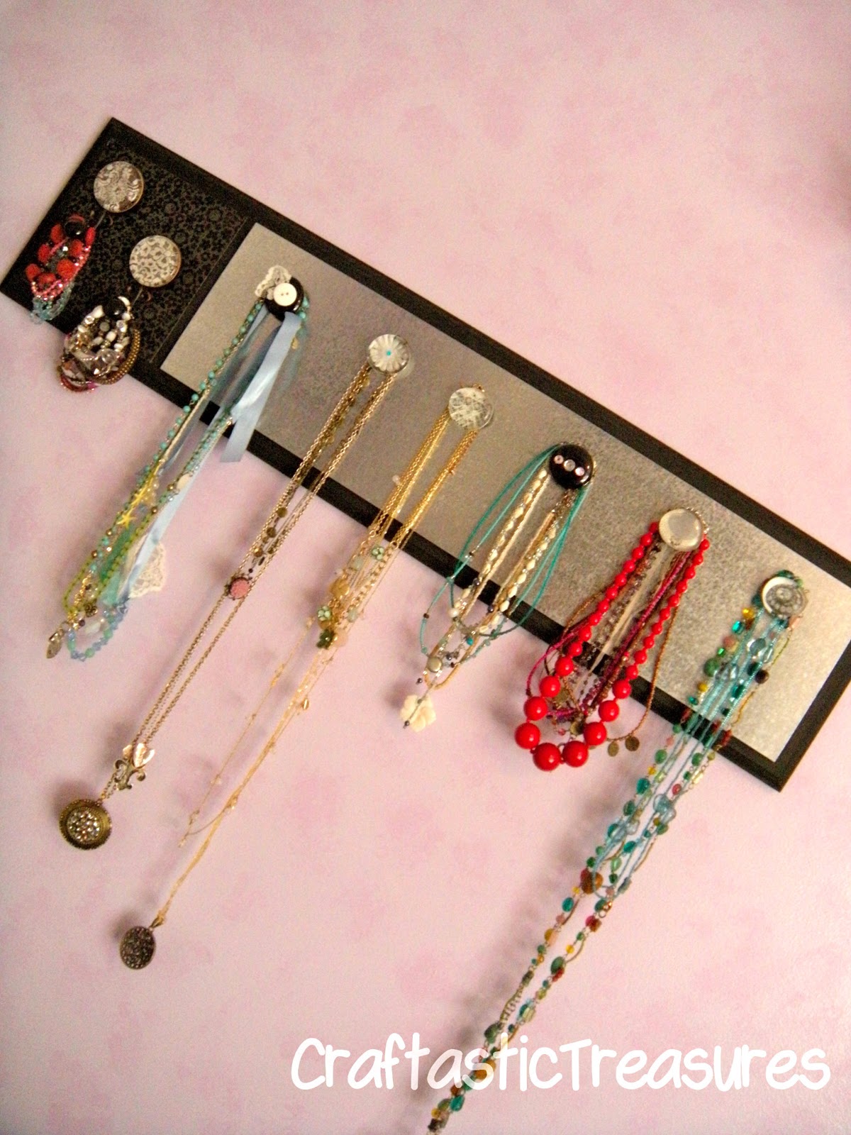 Craftastic Treasures Jewelry Hanger