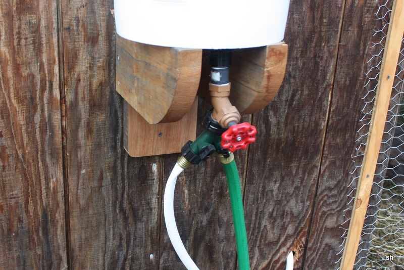 coopqueen Putting a bulkhead fitting into a bucket