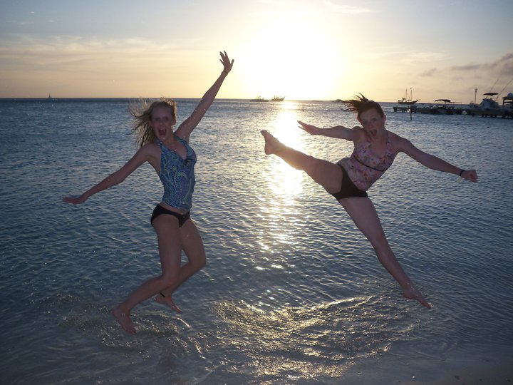 Aruba Beach Girls