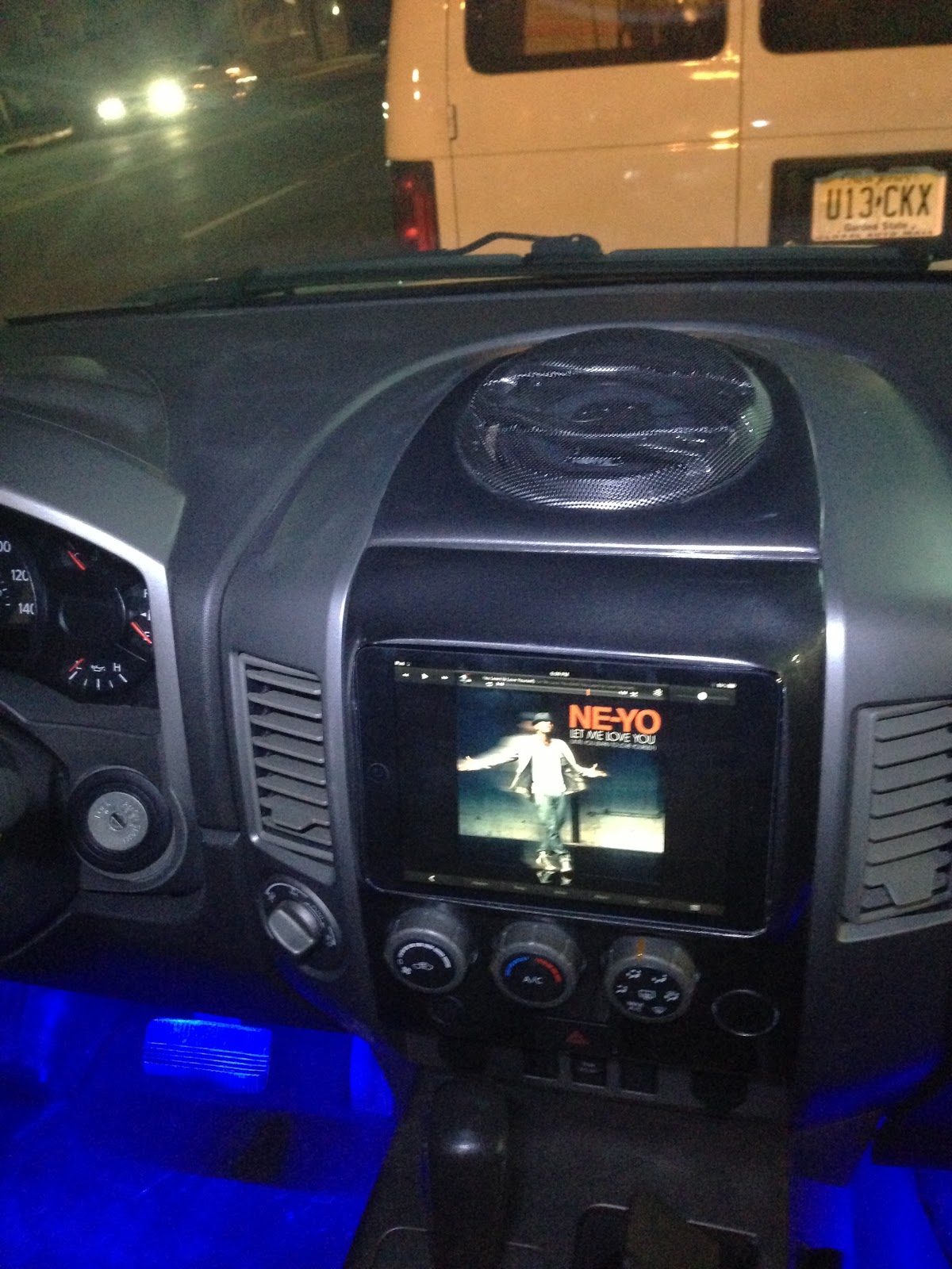 Nissan titan radio no sound
