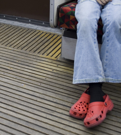 crocs lisahumphreyfashionista