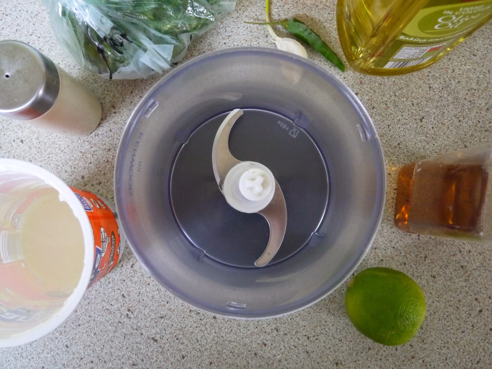 This Muslim Girl Bakes Spicy Grilled Chicken Salad + Creamy Coriander