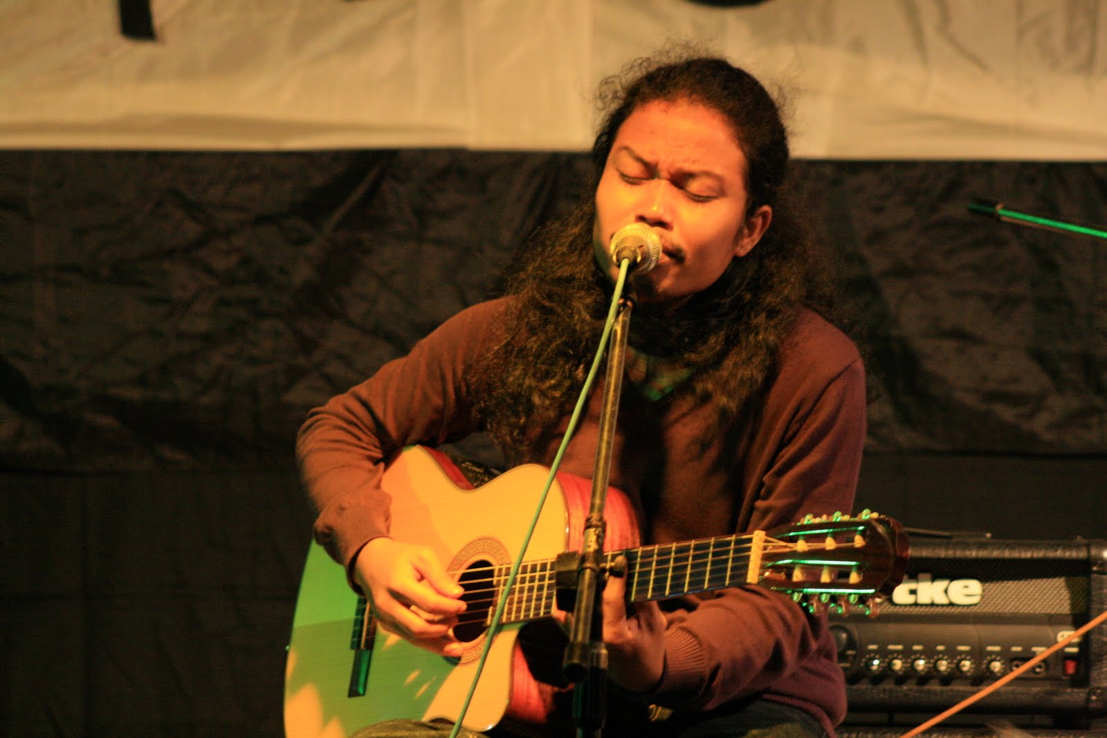 Members | Payung Teduh