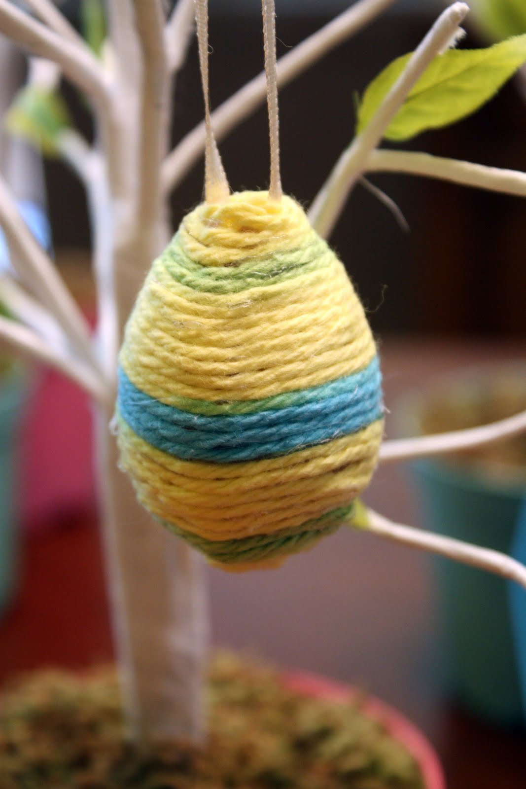 Cut the Craft Yarn Wrapped Easter Eggs