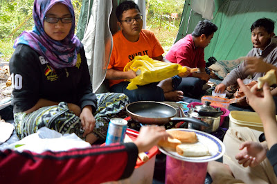 sarapan breakfast dalam khemah sanctuari ikan kelah sungai chiling