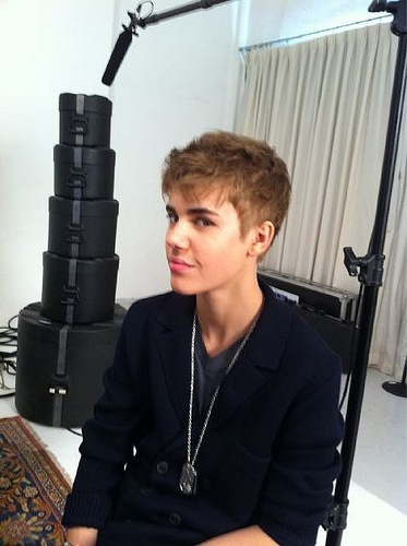 justin bieber pictures new hair. Justin Bieber New Haircut