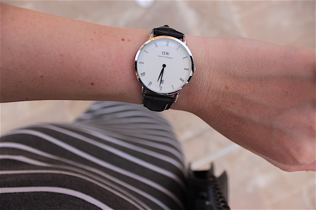 Gestreiftes Maxi Kleid Daniel Wellington Dapper Reading Uhr Gestreiftes Maxi Kleid Daniel Wellington Dapper Reading Uhr
