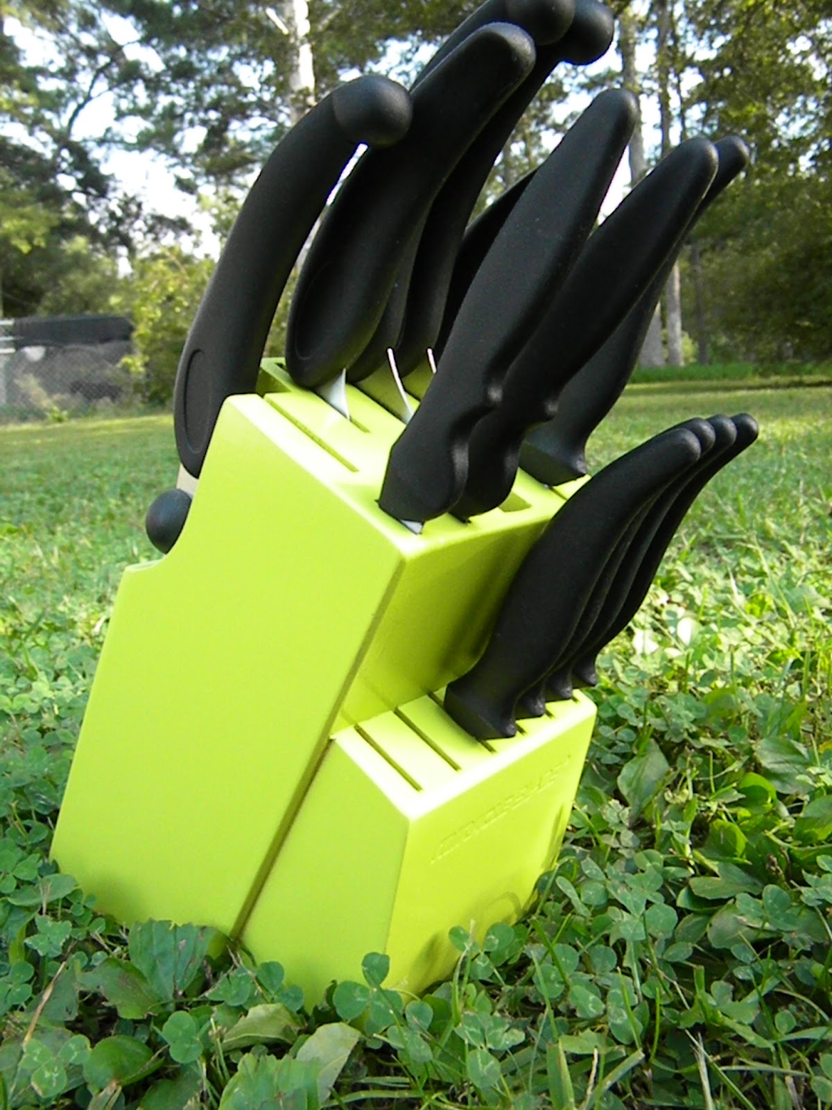 Me and My Crafties Gave The Old Knife Block A Makeover