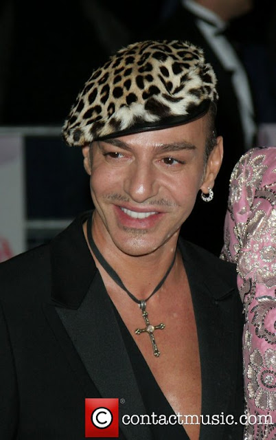 La Mode Enchantée: John Galliano the Fashion Icon