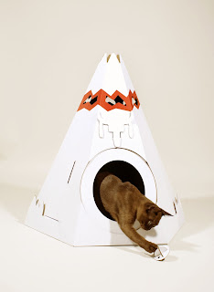 kartonowy domek dla kota